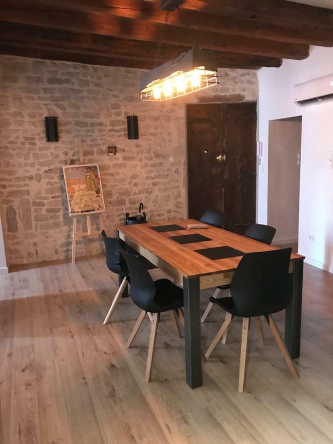Le Logis De L'Etoile Apartamento Nîmes Exterior foto